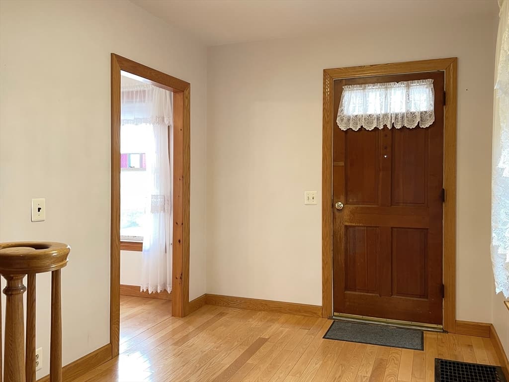 5 Allen Pl photo 2