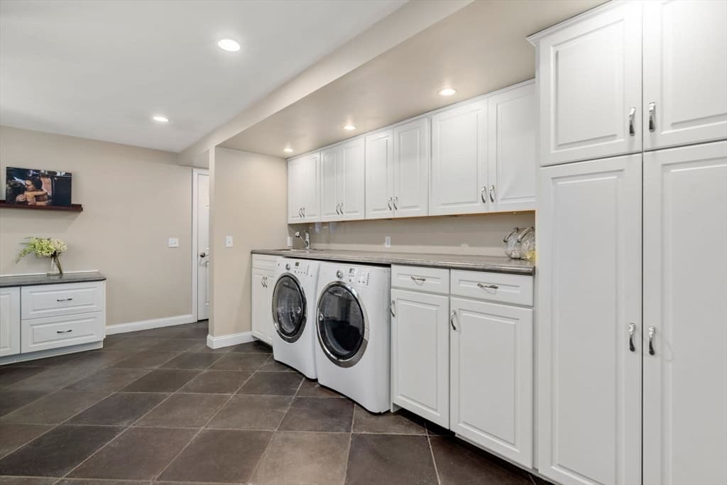 26 Prescott Ave photo 3