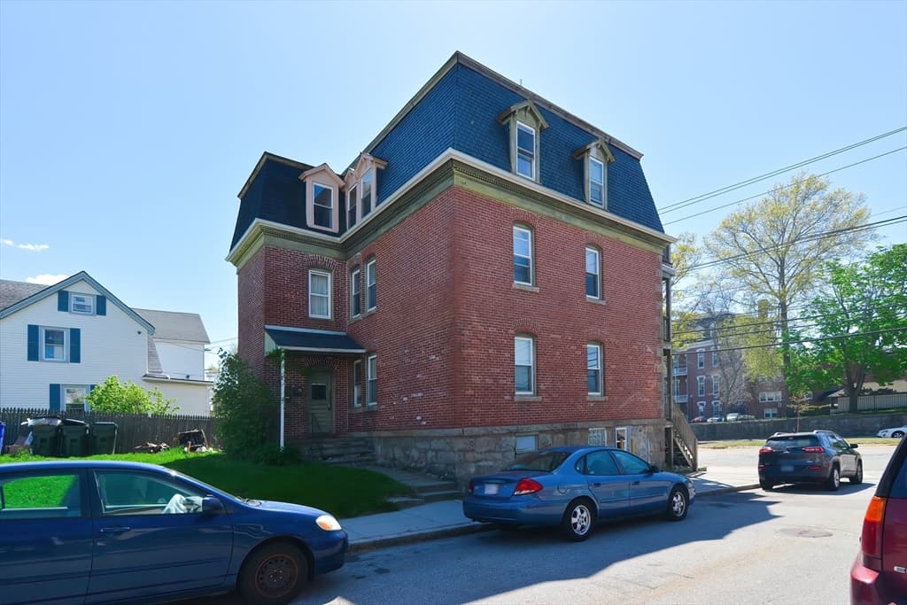 456 Eastern Ave photo 5