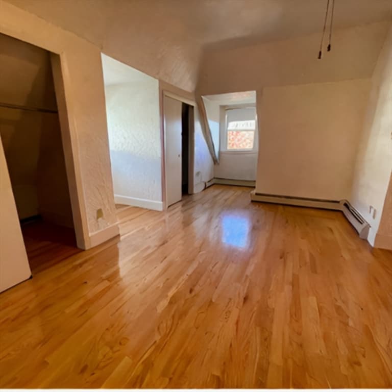 92 Thurston #3 photo 3