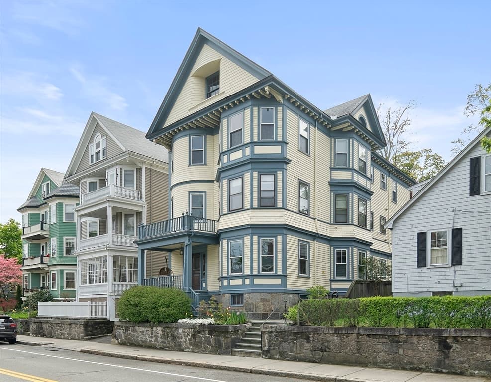 150 Walnut St #1