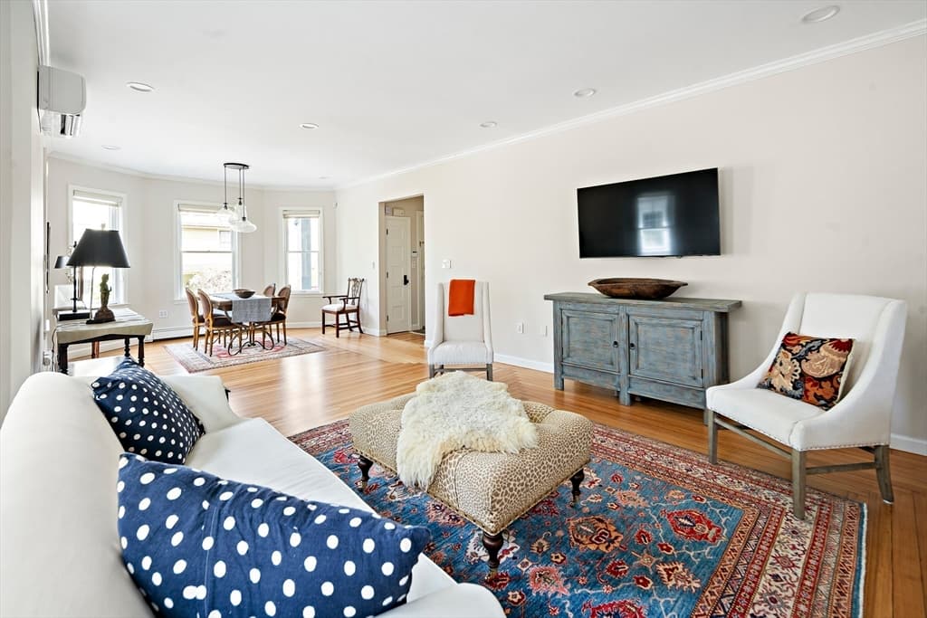 150 Walnut St #1 photo 4