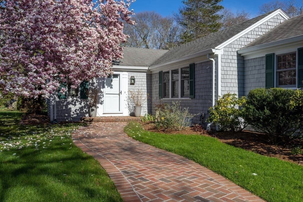 163 Pond View Dr photo 5