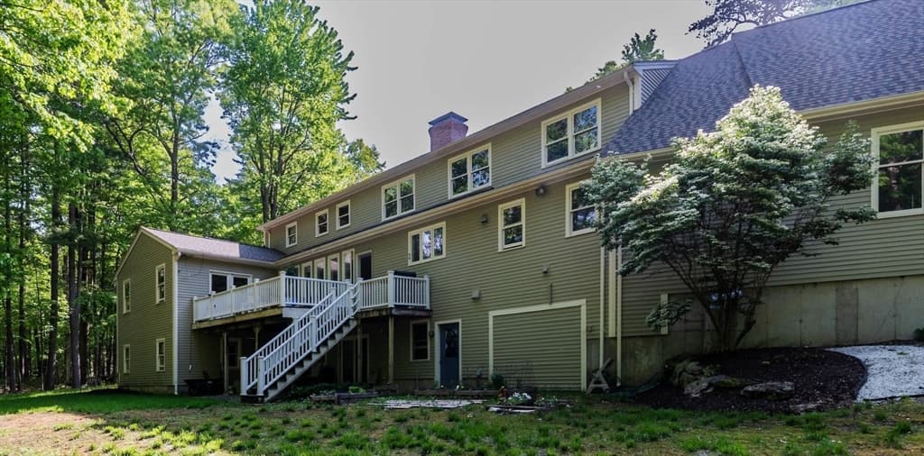 109 Steele Ln photo 3