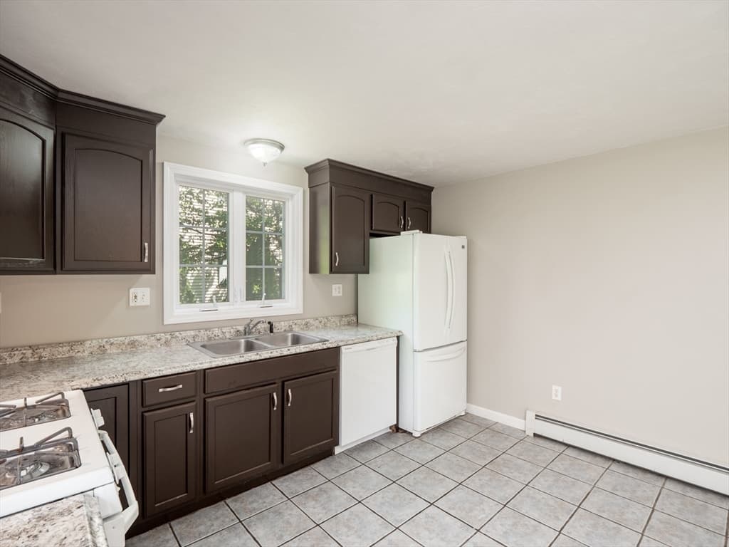90-A Loxwood St photo 5