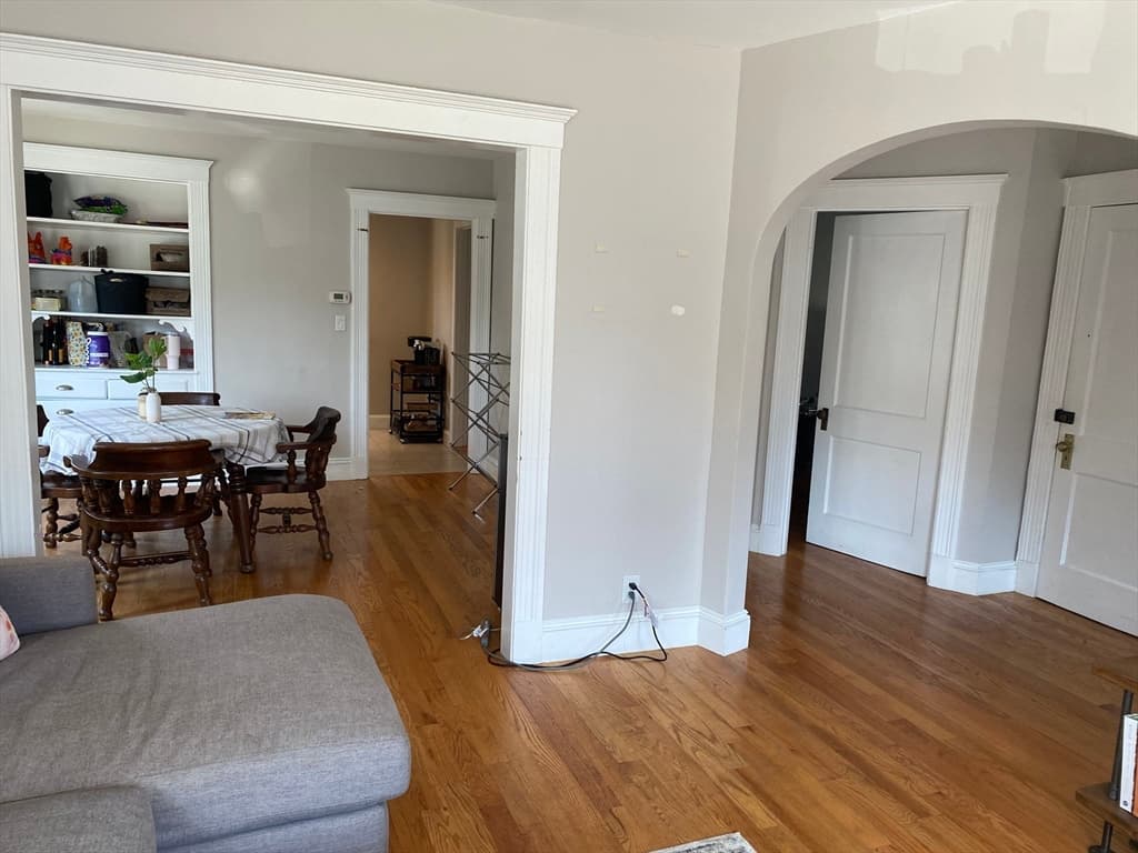 129 Brooks St #2 photo 2