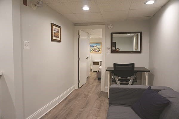 25 Lambert St #B photo 4