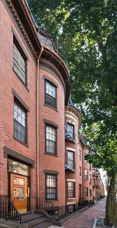 102 Chandler St #9