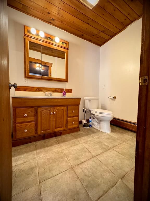 1232 Pleasant St. photo 3