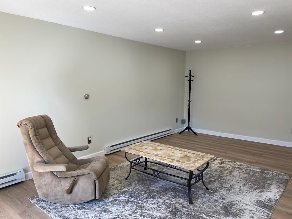 1208 Greendale Ave. #209 photo 5