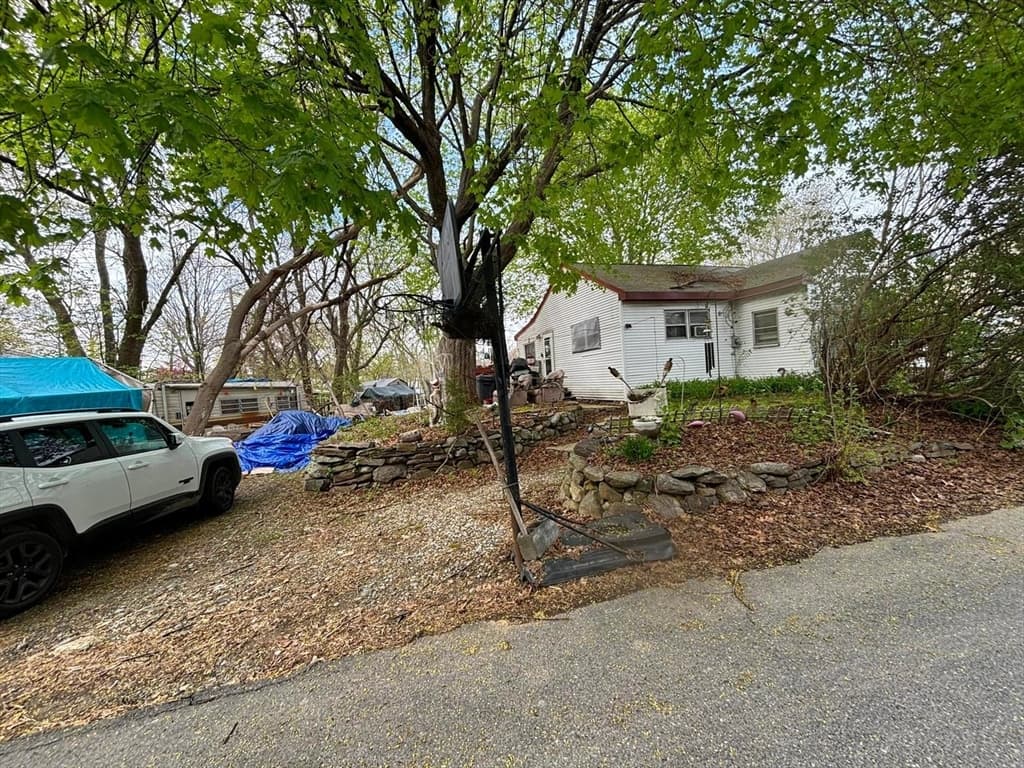 35 Epping St photo 3