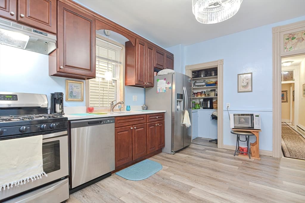 45 Mozart St ##2