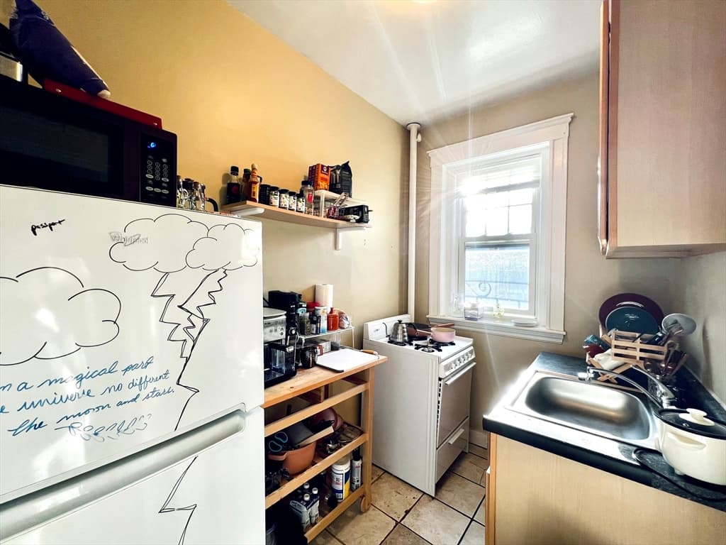 1568 Commonwealth Ave #14 photo 4