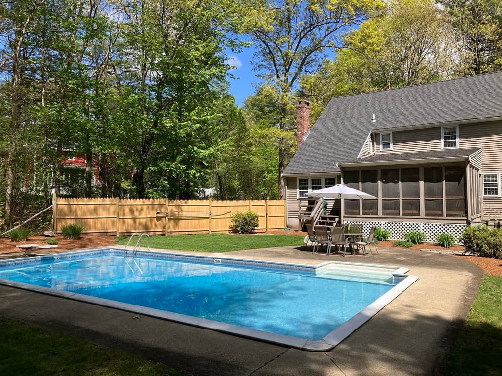 55 Carl Rd photo 4