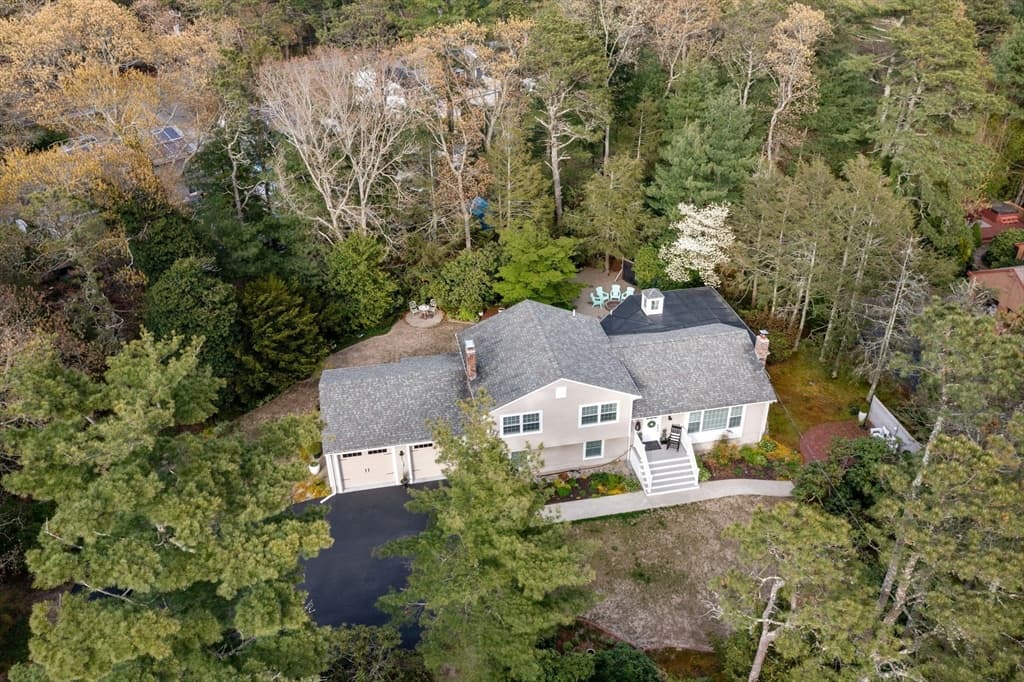 8 Thatcher Rd