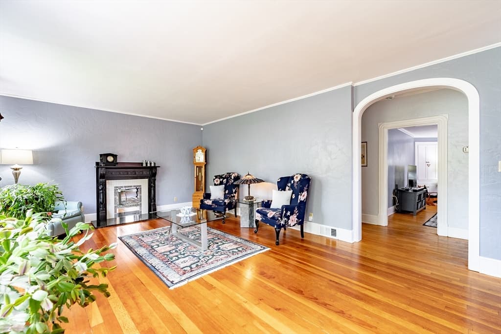 44 Highland Ave photo 5