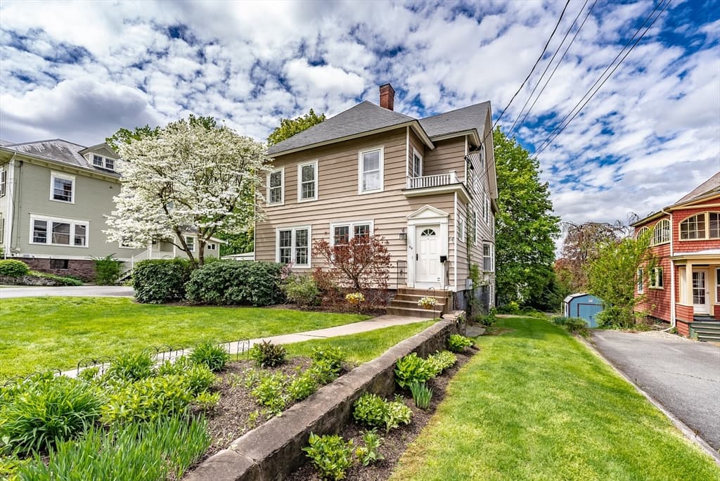 44 Highland Ave photo 2
