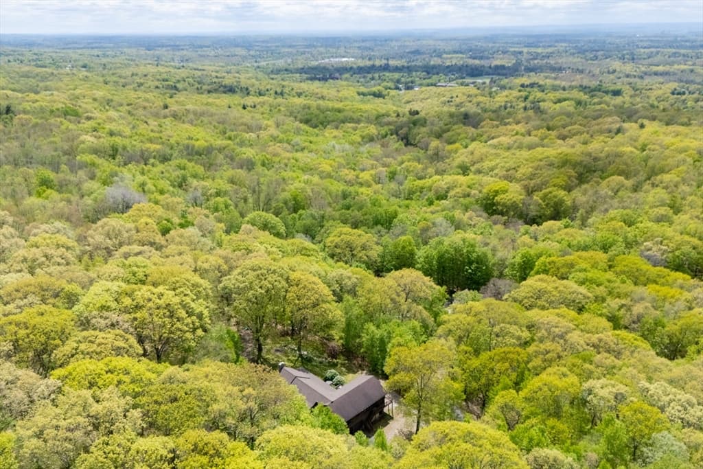 470 Mountain Road photo 3