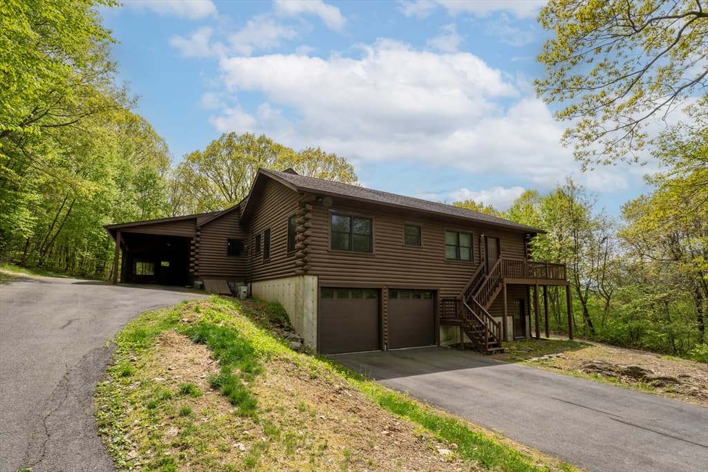 470 Mountain Road photo 4