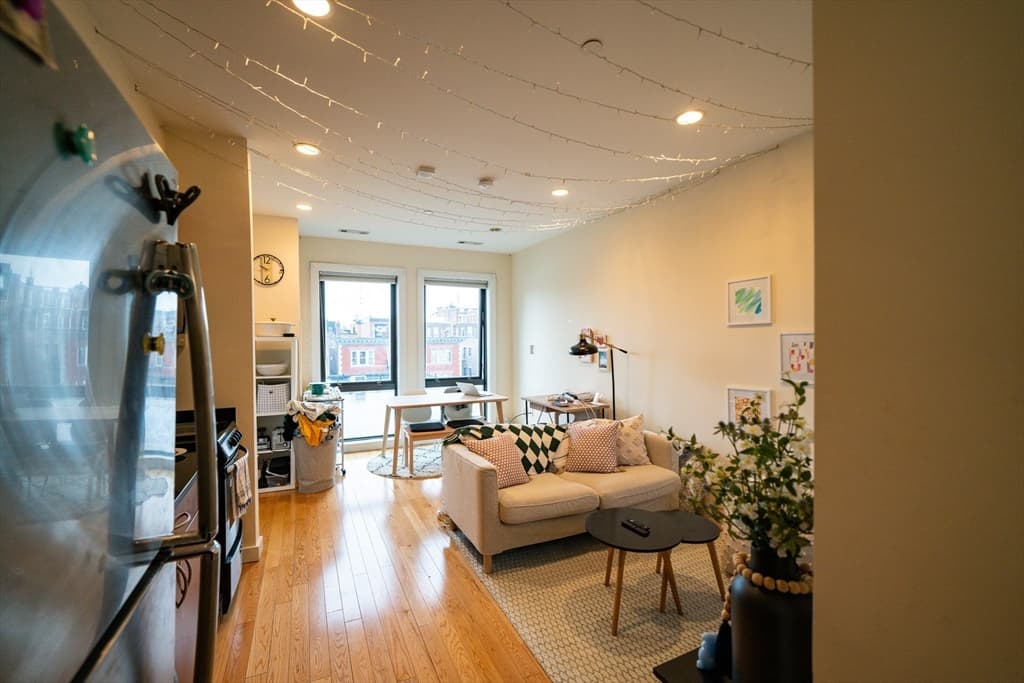9 Miner St #401 photo 2