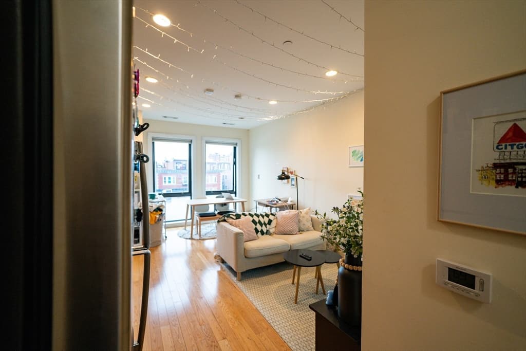 9 Miner St #401 photo 5