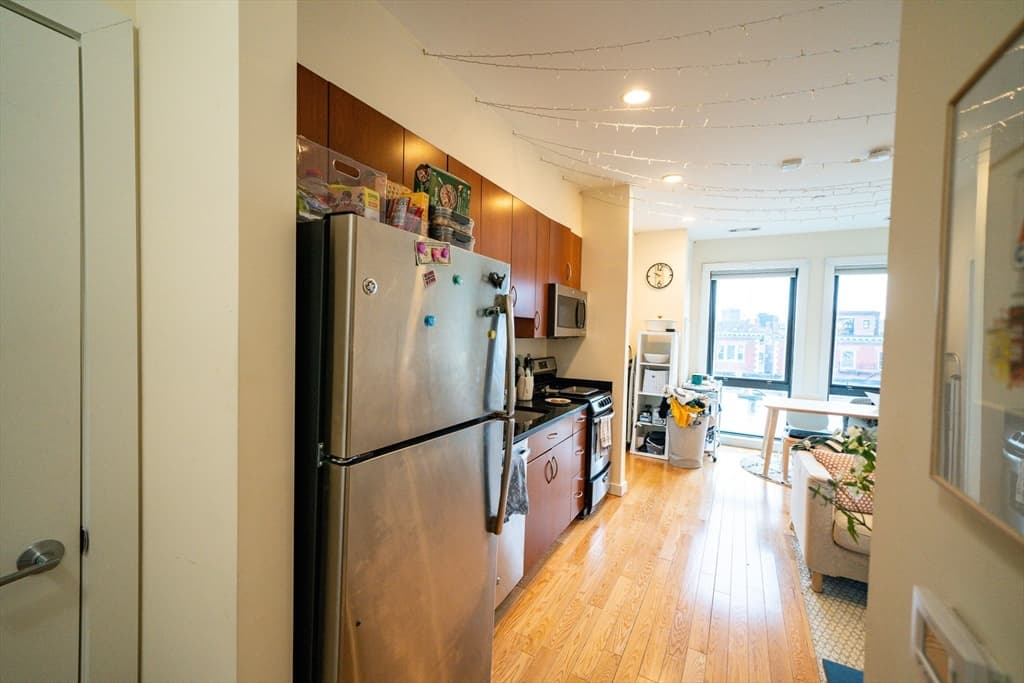 9 Miner St #401 photo 4