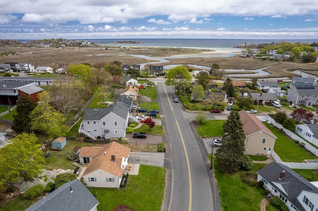 9 Marina Dr photo 3
