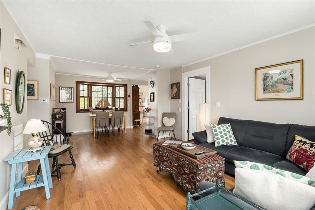 9 Marina Dr photo 5