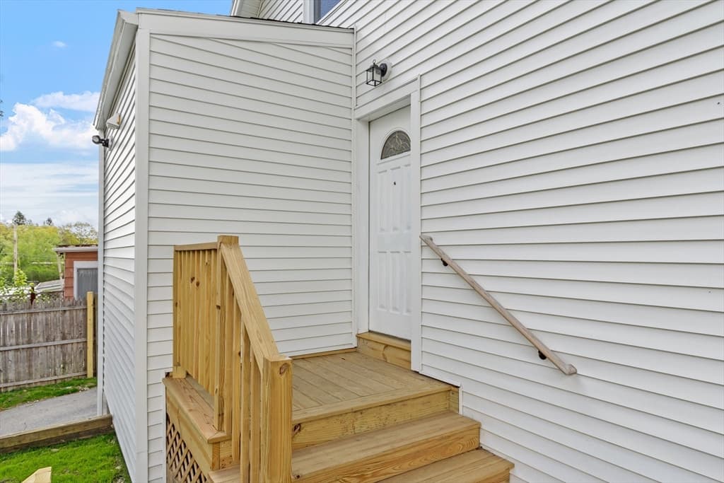 36 Jackson Avenue photo 3