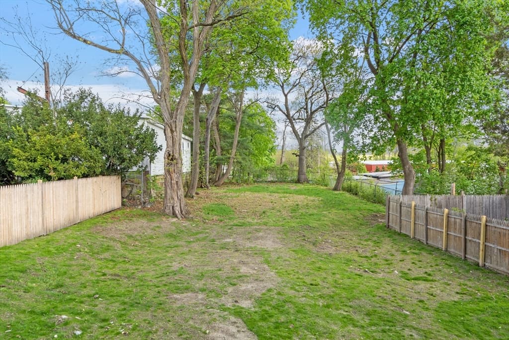 36 Jackson Avenue photo 4