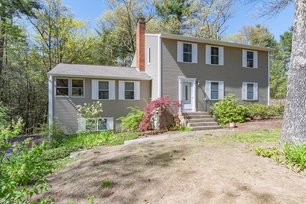 18 Spencer Drive photo 2