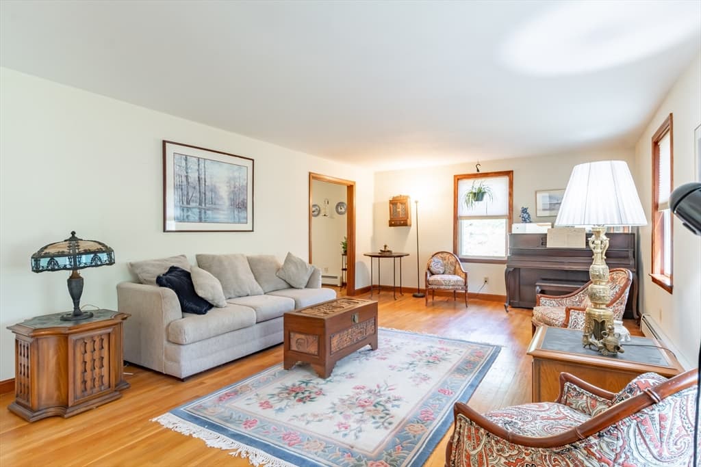 18 Spencer Drive photo 3