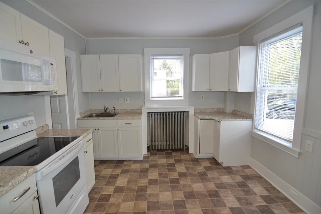 208 Irving Street #1L photo 2