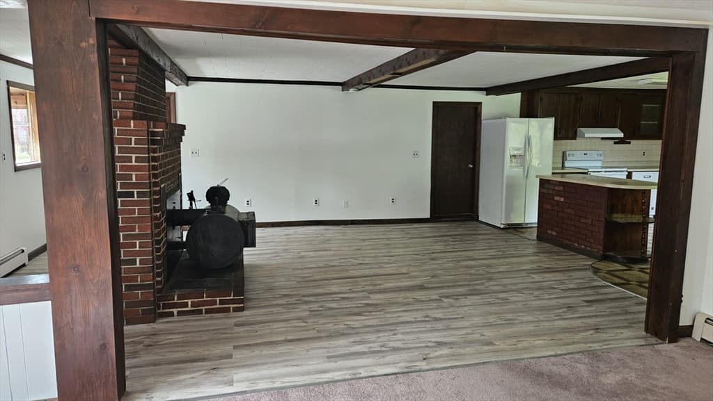 2 Hedgeway St photo 3