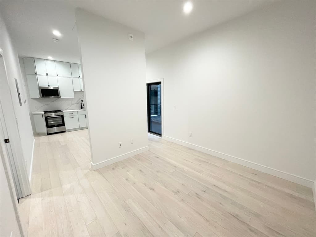 173 Maverick #201 photo 4