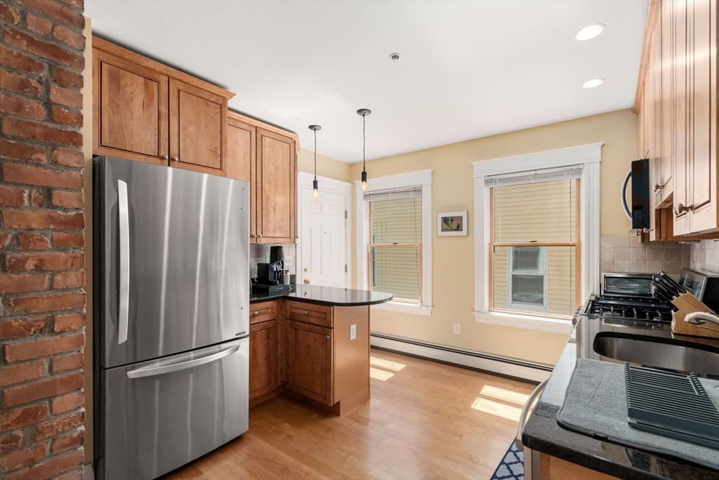 59 Craigie St #2 photo 5