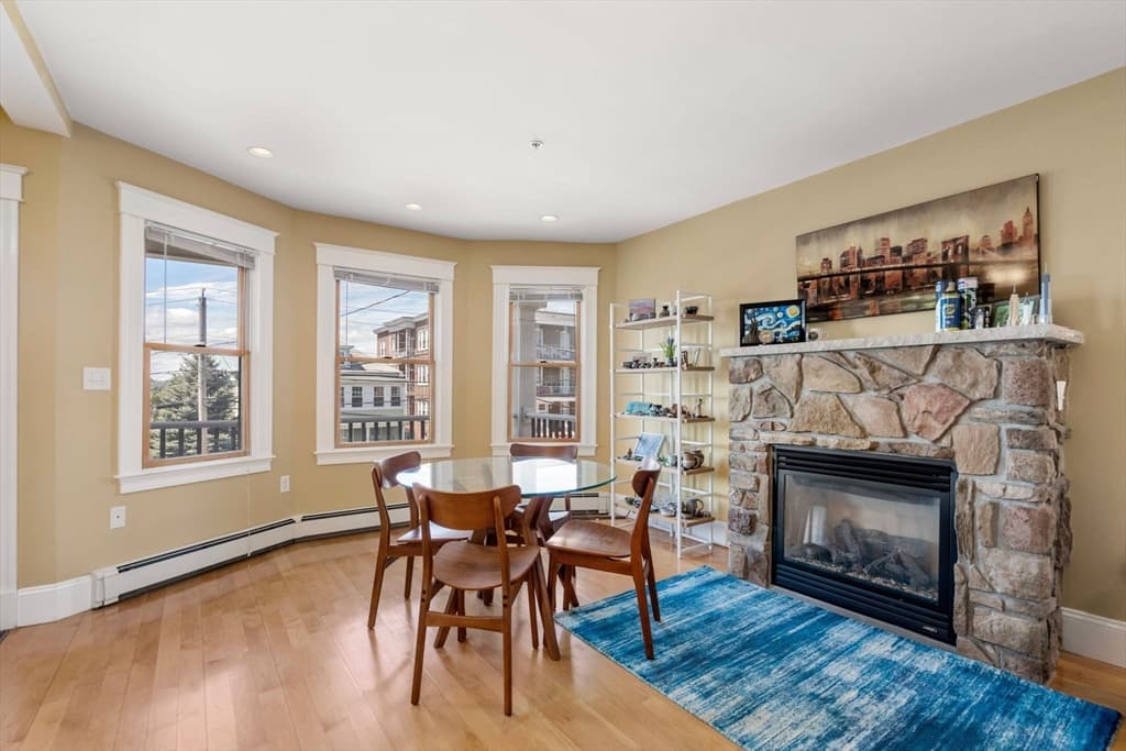 59 Craigie St #2 photo 4