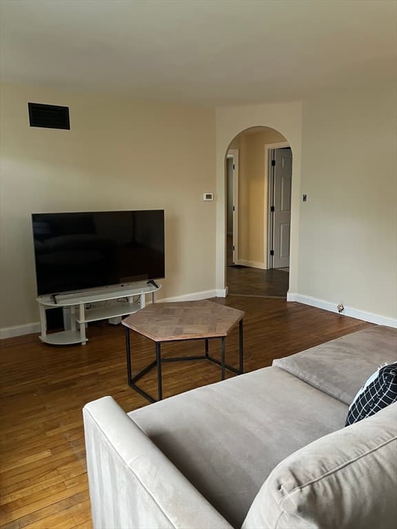 15 Wellworth Street #A photo 5
