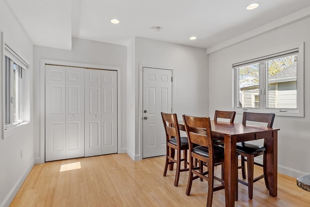 450 Medford ##2 photo 5