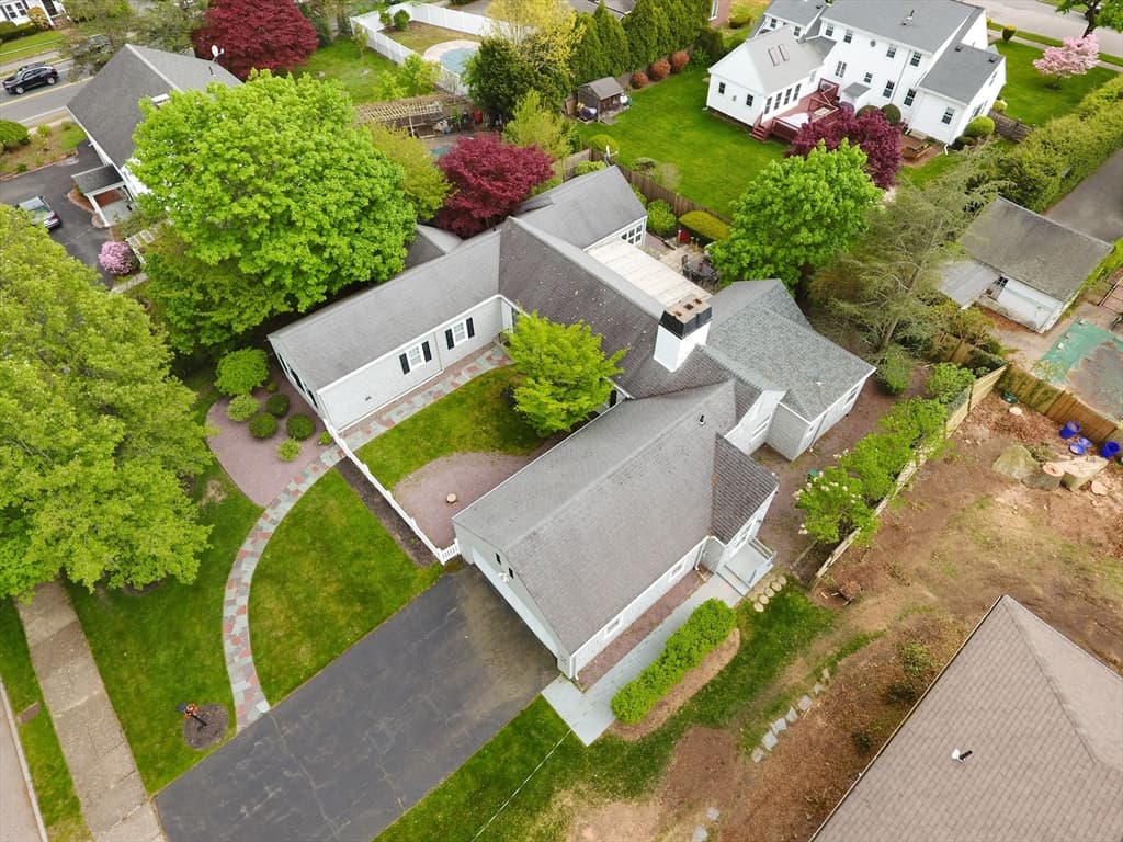 14 West Ave