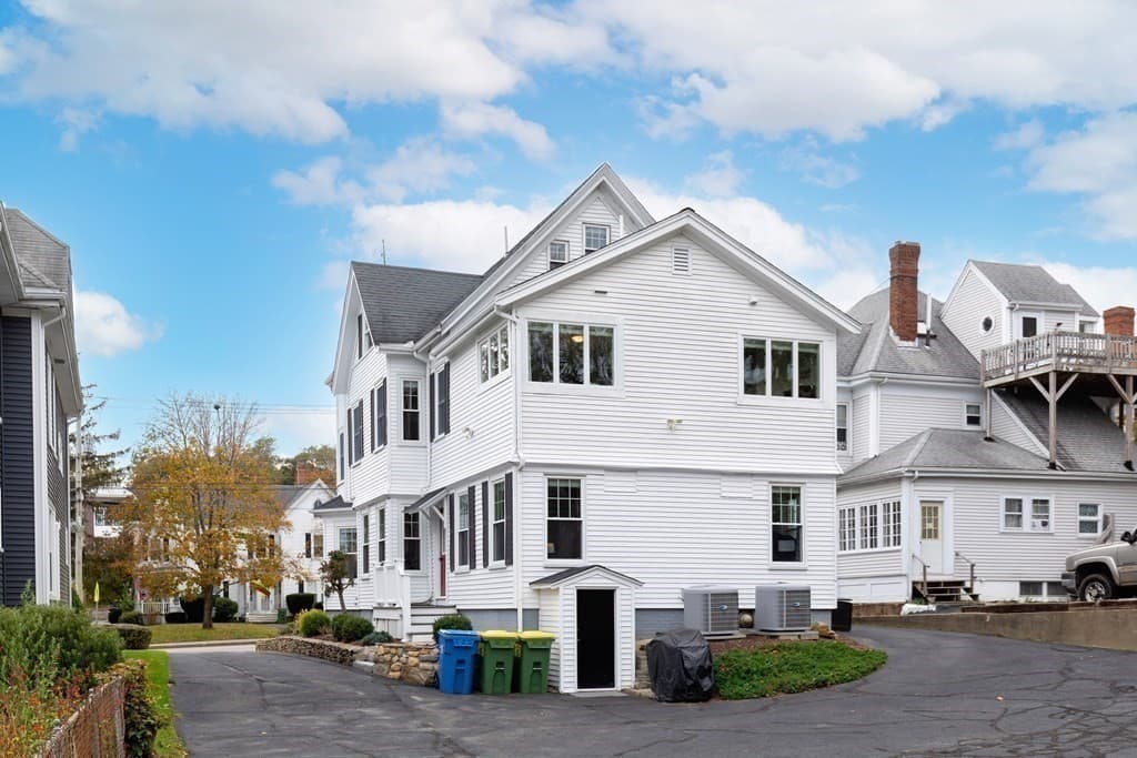 143 Court Street #1 photo 3