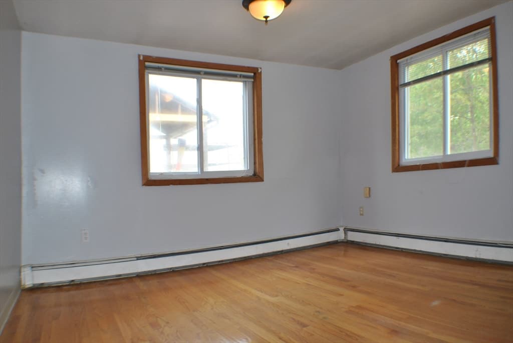 23 Kenney St #1 photo 4