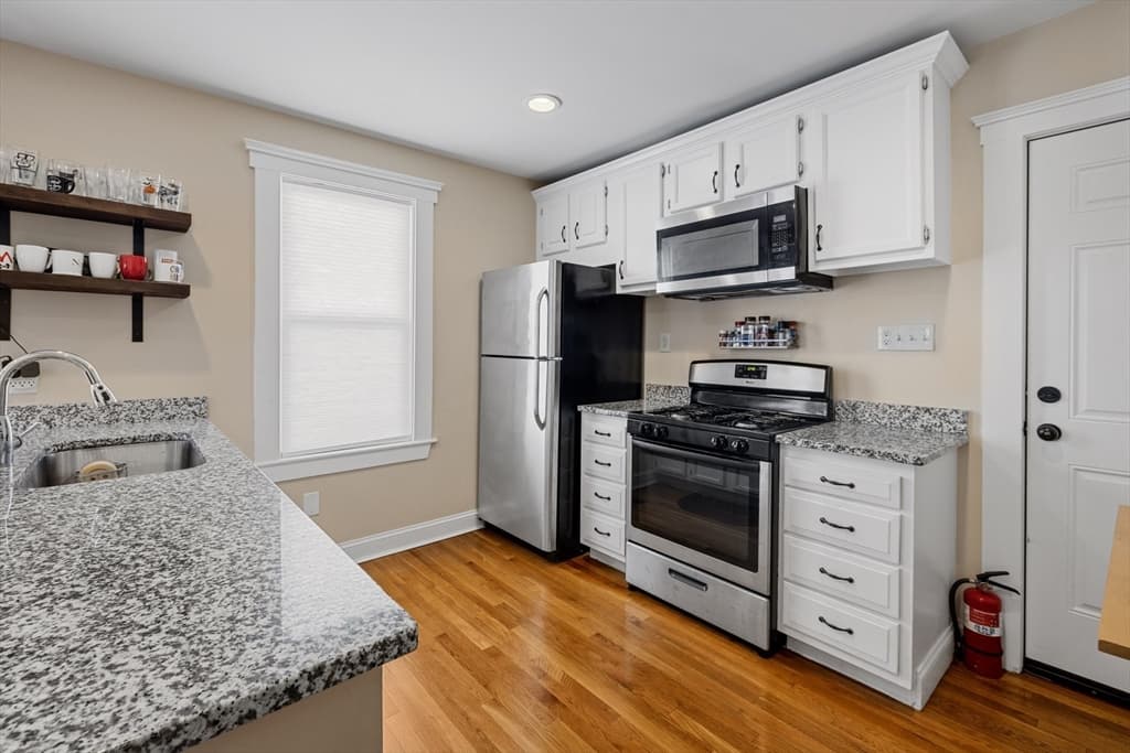 70 Bowdoin St #70