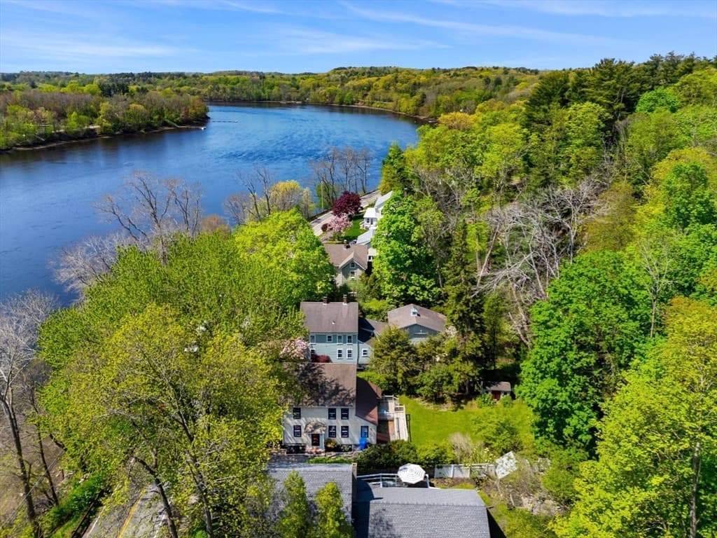 80 River Rd photo 2