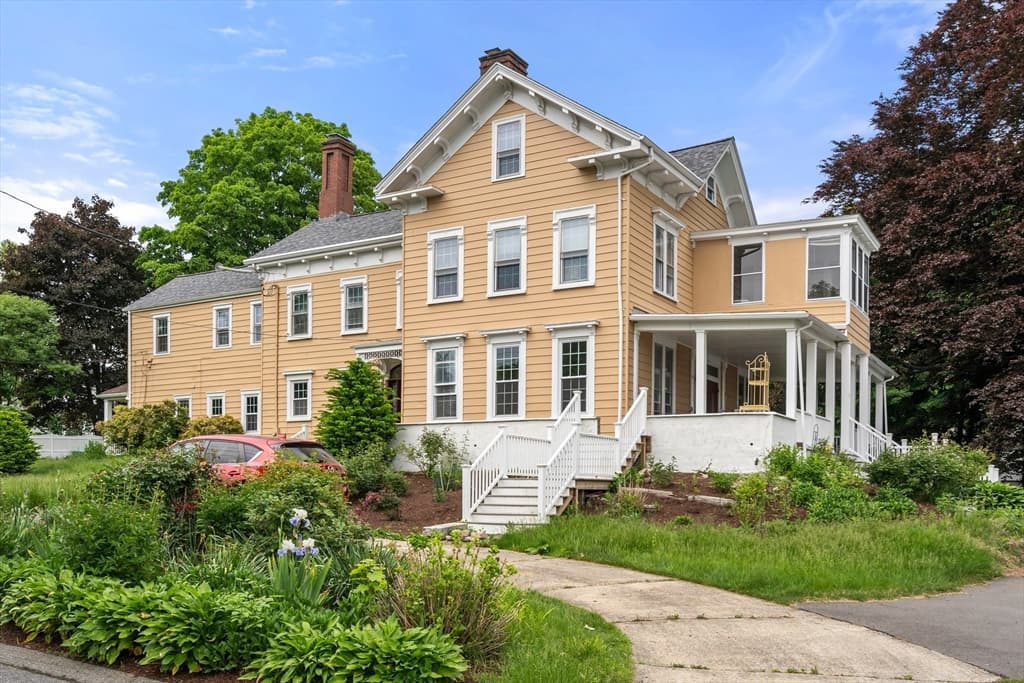 13 Park Ave