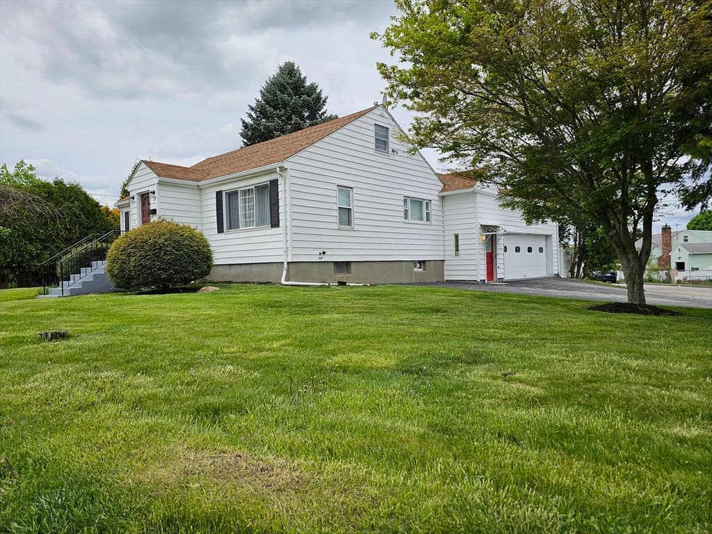 31 Ancona Rd #0 photo 2