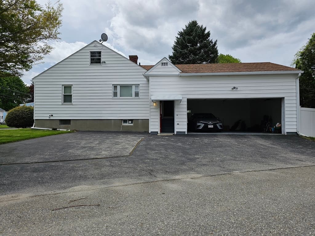 31 Ancona Rd #0 photo 3