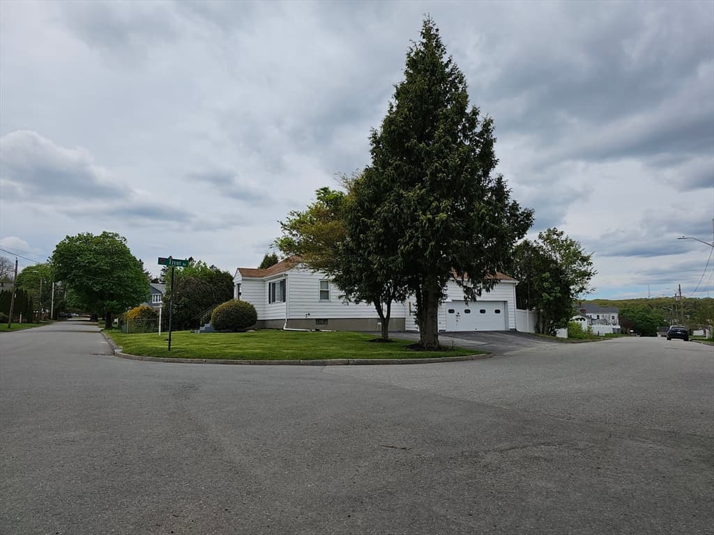 31 Ancona Rd #0 photo 5