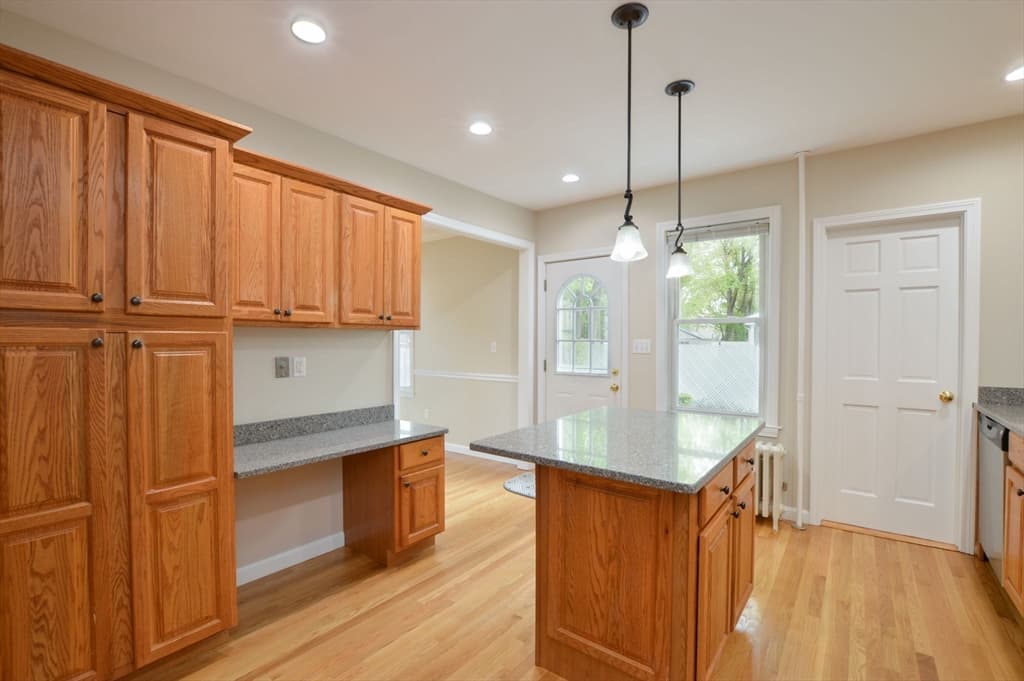 117-119 River St #119 photo 5