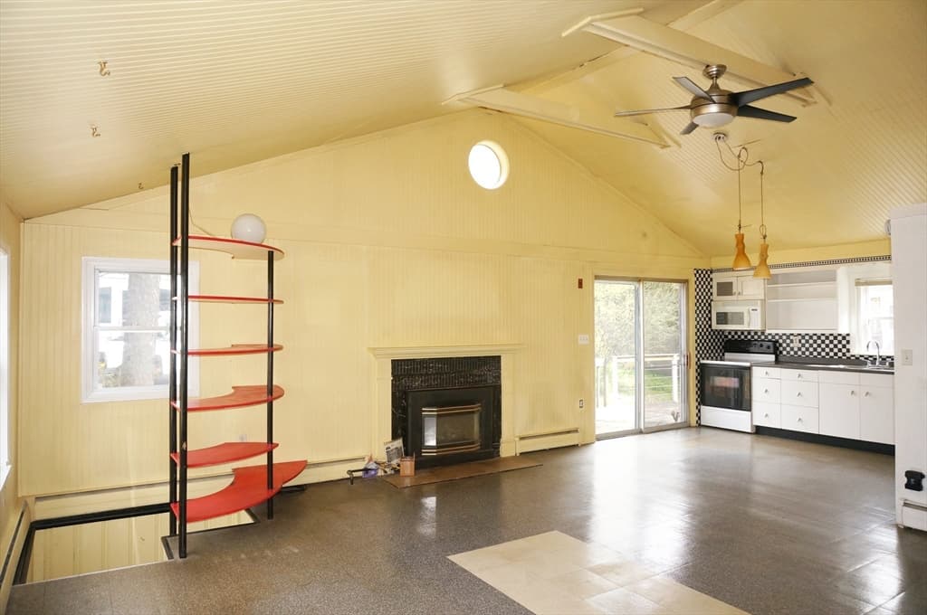 316 Mayfair Rd photo 2